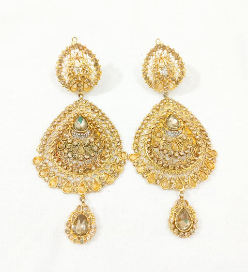 Elegant Golden Casting Earrings – 2-Piece Set